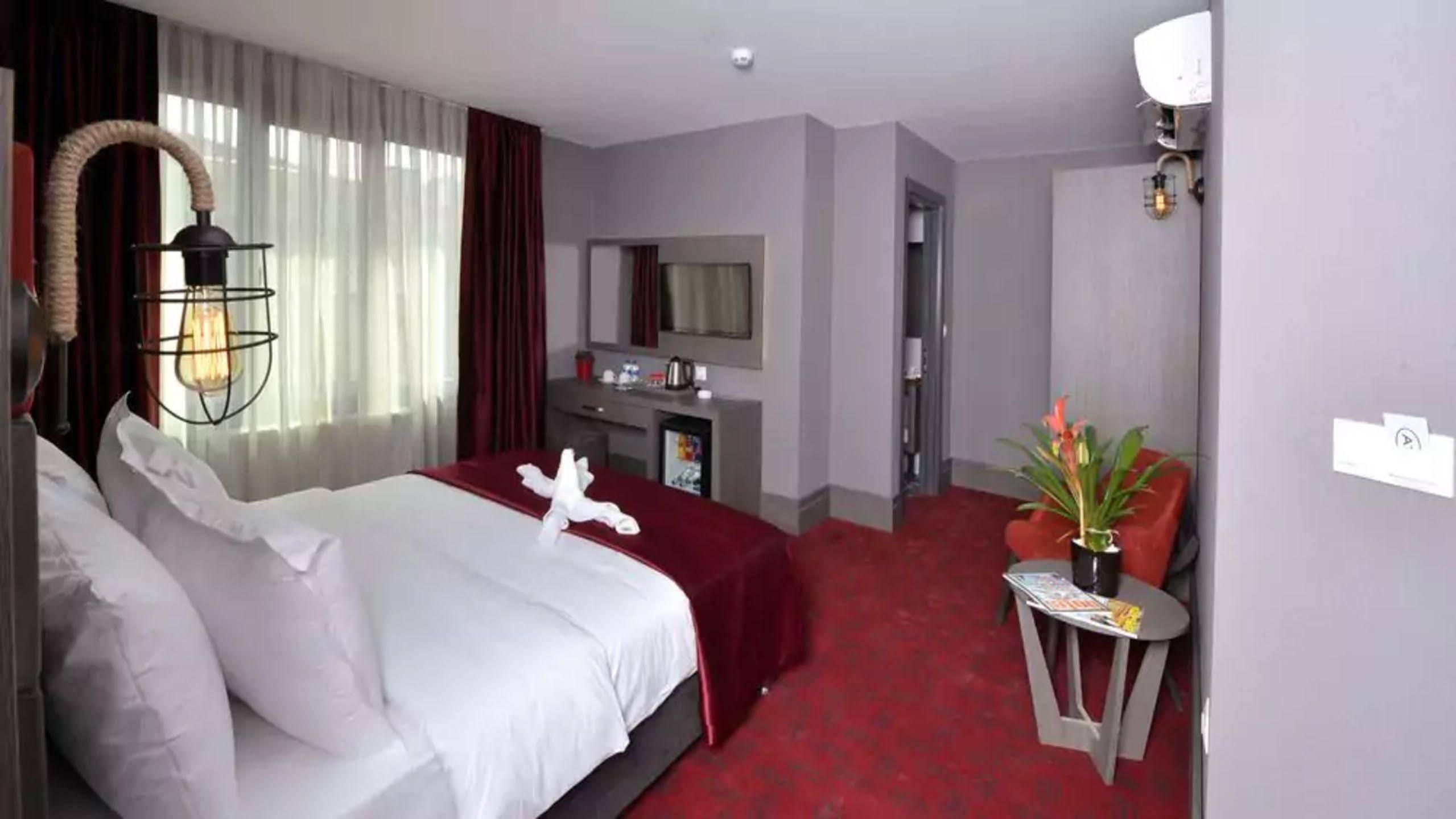 A11 Hotel อิสตันบูล ภายนอก รูปภาพ